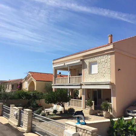 Apartment Maestral Vir